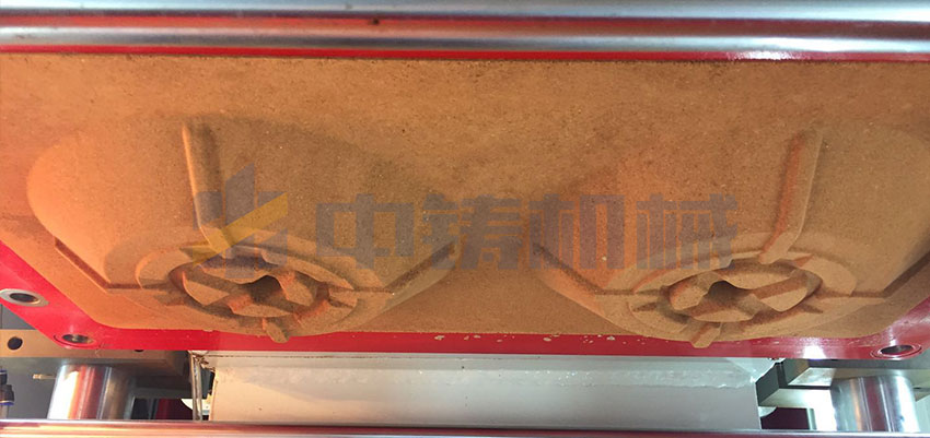 全自動(dòng)造型機(jī)進(jìn)行爐具爐架試模驗(yàn)收，效果非常不錯(cuò)